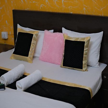 Travel Monkey Hostel Agra  Exterior foto
