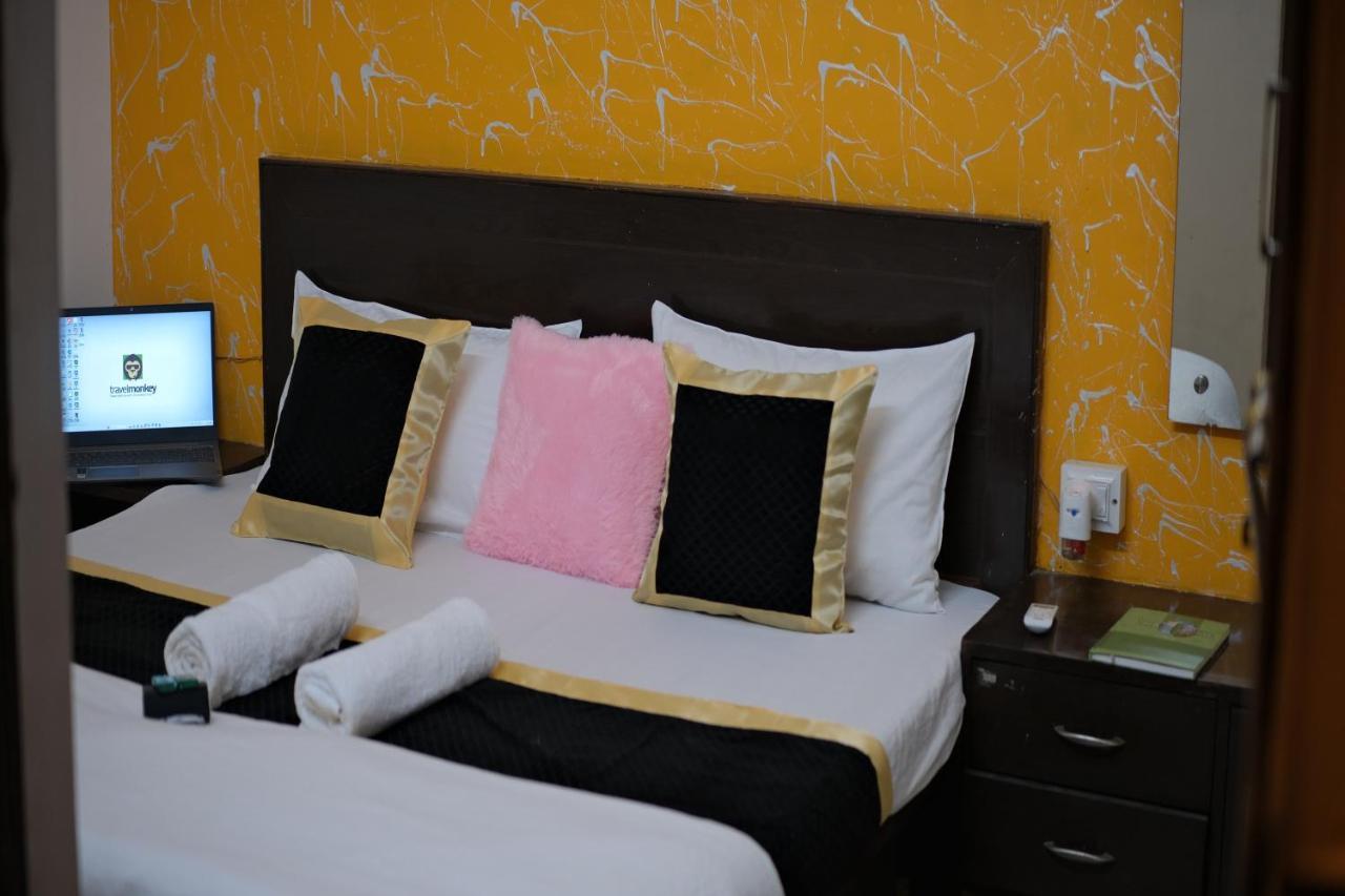 Travel Monkey Hostel Agra  Exterior foto